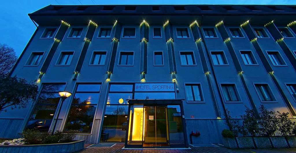 Hotel Sporting Cologno Cologno Monzese Buitenkant foto